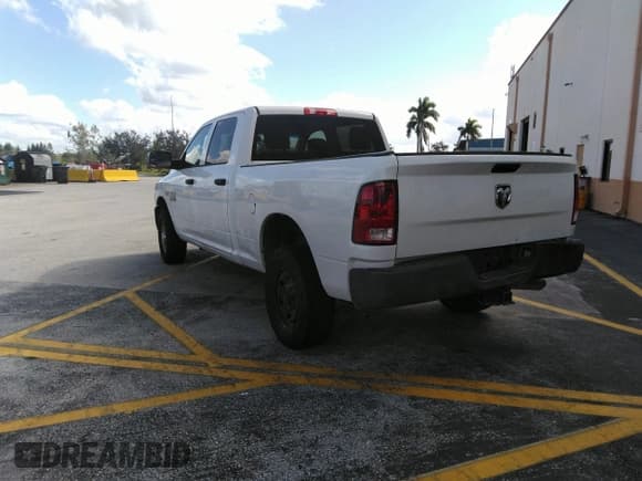 ✅ 2018 Ram 2500 Tradesman • VIN: 3C6UR4CJ4JG306531 • Лот: 43385982. Опубликован ранее на IAAI с пробегом 202 014 миль. Бесплатный доступ к архиву аукционных продаж из США и подробный отчёт об истории автомобиля на DreamBid. Изображение 3.