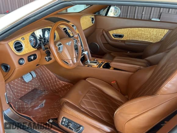 ✅ 2012 Bentley Continental GT • VIN: SCBGR3ZA1CC077130 • Lot: 88728055. Listed on Copart with 36,270 mi. Free auction sales archive from the USA and detailed vehicle history report at DreamBid. Image 9.