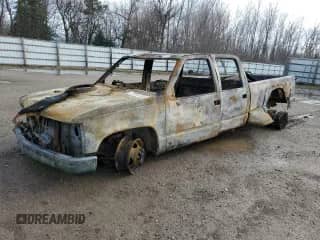 2000 Chevrolet Silverado 3500 with VIN 1GCHC33J1YF464147, listed as a Copart auction lot 50864365 with Not provided miles and Clean title. Bid and sale history available at DreamBid. Image 1.