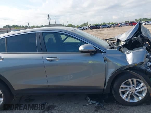 ✅ 2025 Buick Envista Preferred • VIN: KL47LAEPXSB205988 • Lot: 43117797. Wystawiony na IAAI z przebiegiem 6 193 mil. Bezpłatny archiwum sprzedaży aukcyjnych z USA i szczegółowy raport historii pojazdu na DreamBid. Zdjęcie 14.