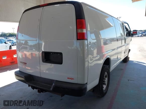 ✅ 2016 Chevrolet Express Cargo • VIN: 1GCZGHFG8G1288053 • Lot: 43574100. Listed on IAAI with 265,261 mi. Free auction sales archive from the USA and detailed vehicle history report at DreamBid. Image 4.