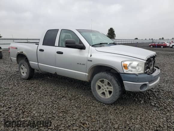 2008 Dodge 1500 ST z VIN 1D7HU18258J142312, wystawiony jako Copart lot #91132595 z przebiegiem 254 838 mil mil oraz Szkoda całkowita • Salvage title. Historia ofert i sprzedaży dostępna na DreamBid. Obrazek 4.