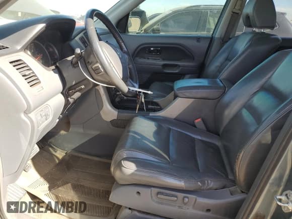✅ 2008 Honda Pilot EX-L • VIN: 5FNYF18718B019047 • Lot: 72093285. Listed on Copart with 201,175 mi. Free auction sales archive from the USA and detailed vehicle history report at DreamBid. Image 7.