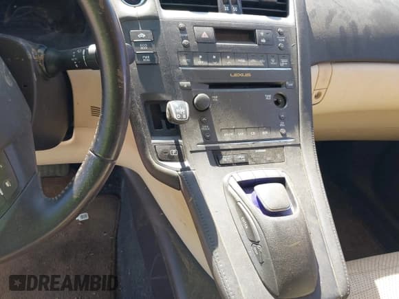 ✅ 2010 Lexus HS 250h Premium • VIN: JTHBB1BA9A2013218 • Lot: 43523970. Wystawiony na IAAI z przebiegiem Nie podano. Bezpłatny archiwum sprzedaży aukcyjnych z USA i szczegółowy raport historii pojazdu na DreamBid. Zdjęcie 19.