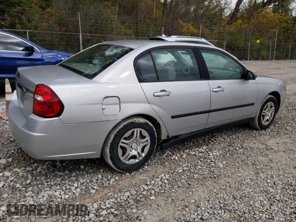 2005 Chevrolet Malibu z VIN 1G1ZS52F25F205137, wystawiony jako Copart lot #75839844 z przebiegiem 60 832 mil mil oraz Czysty tytuł • Clean title. Historia ofert i sprzedaży dostępna na DreamBid. Obrazek 3.