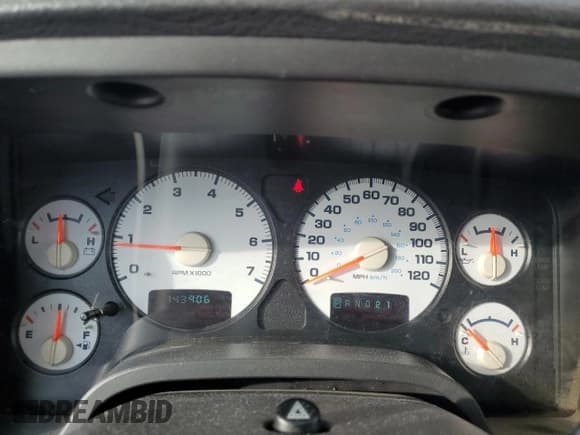 ✅ 2002 Dodge 1500 • VIN: 1D7HA18Z82J219588 • Лот: 75548134. Опубликован ранее на Copart с пробегом 143 906 миль. Бесплатный доступ к архиву аукционных продаж из США и подробный отчёт об истории автомобиля на DreamBid. Изображение 9.