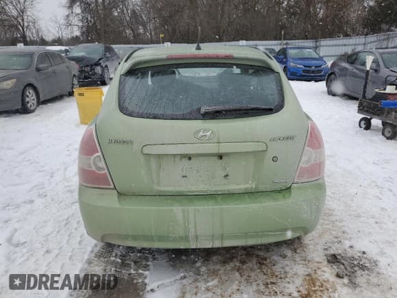 ✅ 2009 Hyundai Accent L • VIN: KMHCN35CX9U125639 • Лот: 42422965. Опубликован ранее на Copart с пробегом 325 113 миль. Бесплатный доступ к архиву аукционных продаж из США и подробный отчёт об истории автомобиля на DreamBid. Изображение 6.