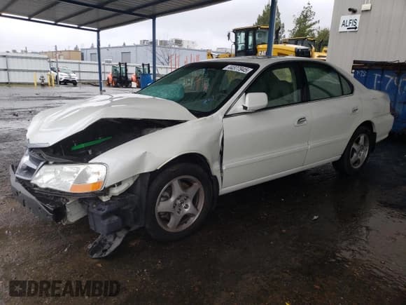 ✅ 2002 Acura TL w/Navigation • VIN: 19UUA56762A024799 • Lot: 44377945. Wystawiony na Copart z przebiegiem Nie podano. Bezpłatny archiwum sprzedaży aukcyjnych z USA i szczegółowy raport historii pojazdu na DreamBid. Zdjęcie 1.