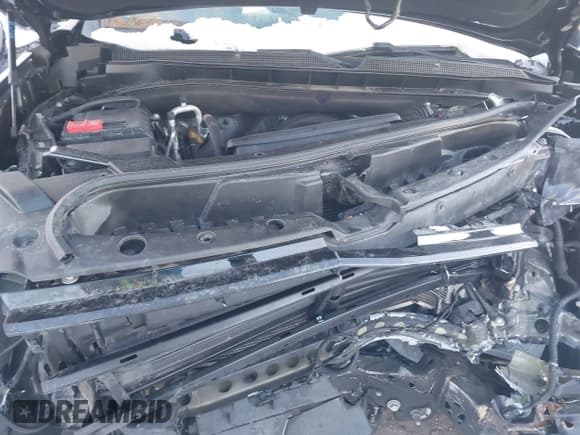 ✅ 2022 Chevrolet Suburban LT • VIN: 1GNSKCKD9NR108079 • Lot: 41305503. Listed on IAAI with 76,580 mi. Free auction sales archive from the USA and detailed vehicle history report at DreamBid. Image 10.