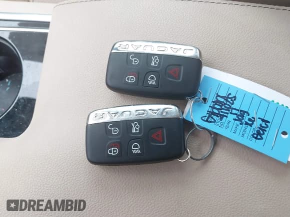 ✅ 2017 Jaguar XE 25t Prestige • VIN: SAJAE4BG9HA964739 • Лот: 42882218. Опубликован ранее на IAAI с пробегом 90 064 миль. Бесплатный доступ к архиву аукционных продаж из США и подробный отчёт об истории автомобиля на DreamBid. Изображение 11.