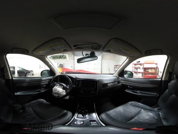 2019 Mitsubishi Outlander ES с VIN JA4AZ3A3XKZ041653, выставлен на аукционе IAAI как лот 41741414 с пробегом 104 502 миль миль и . История ставок и продаж доступна на DreamBid. Изображение 19.