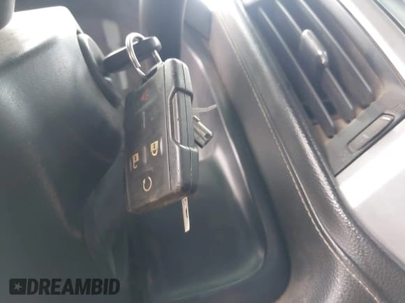 ✅ 2015 GMC Sierra 2500HD SLE • VIN: 1GT12YE84FF151389 • Lot: 42740548. Wystawiony na IAAI z przebiegiem 222 328 mil. Bezpłatny archiwum sprzedaży aukcyjnych z USA i szczegółowy raport historii pojazdu na DreamBid. Zdjęcie 11.