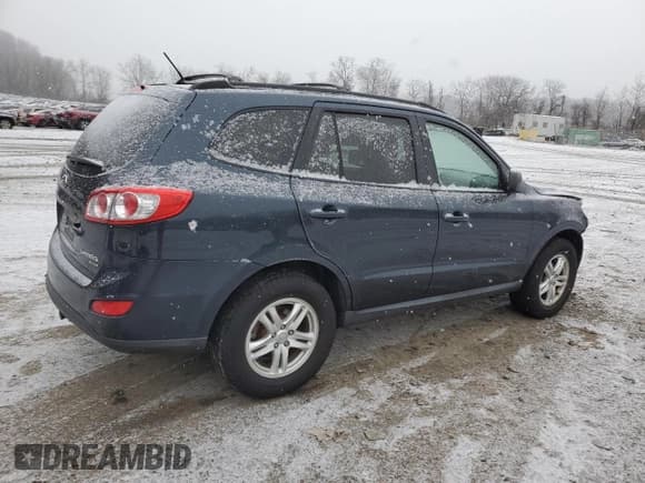 ✅ 2011 Hyundai Santa Fe GLS • VIN: 5XYZGDAGXBG051413 • Lot: 87473904. Listed on Copart with 129,407 mi. Free auction sales archive from the USA and detailed vehicle history report at DreamBid. Image 3.