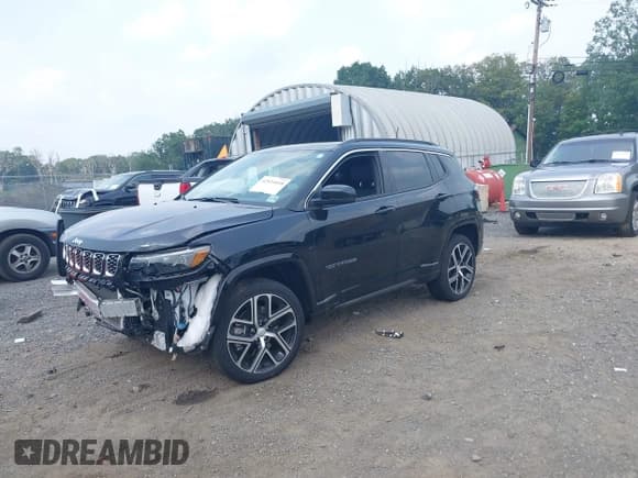 ✅ 2024 Jeep Compass Limited • VIN: 3C4NJDCN8RT139858 • Lot: 42921018. Listed on IAAI with 8,749 mi. Free auction sales archive from the USA and detailed vehicle history report at DreamBid. Image 2.
