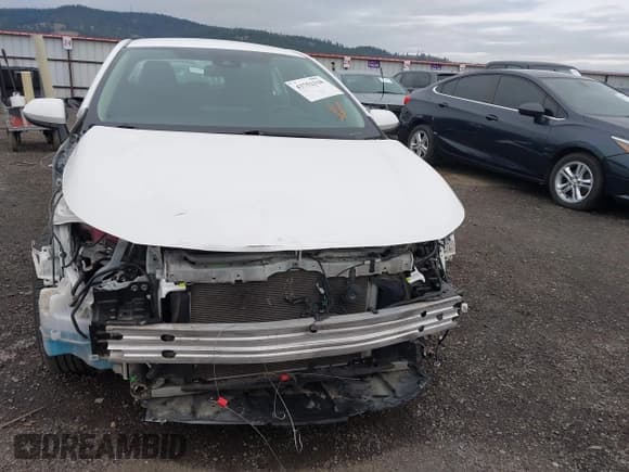 ✅ 2021 Toyota Corolla LE • VIN: 5YFEPMAE4MP210096 • Lot: 43752118. Listed on IAAI with 77,224 mi. Free auction sales archive from the USA and detailed vehicle history report at DreamBid. Image 6.