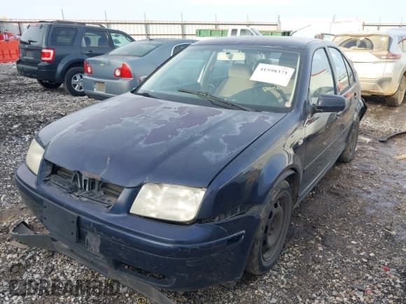 ✅ 2000 Volkswagen Jetta GLS • VIN: 3VWSC29M2YM113469 • Lot: 41598371. Listed on IAAI with 322,652 mi. Free auction sales archive from the USA and detailed vehicle history report at DreamBid. Image 2.