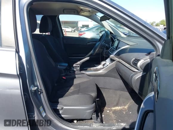 ✅ 2020 Mitsubishi Eclipse Cross ES • VIN: JA4AS3AA5LZ022903 • Лот: 42860683. Опубликован ранее на IAAI с пробегом 168 869 миль. Бесплатный доступ к архиву аукционных продаж из США и подробный отчёт об истории автомобиля на DreamBid. Изображение 5.