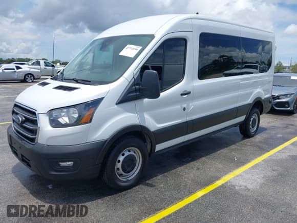 ✅ 2020 Ford Transit Passenger XL • VIN: 1FBAX2C87LKB20162 • Lot: 42712190. Wystawiony na IAAI z przebiegiem 48 545 mil. Bezpłatny archiwum sprzedaży aukcyjnych z USA i szczegółowy raport historii pojazdu na DreamBid. Zdjęcie 2.