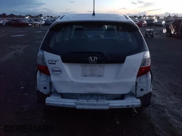✅ 2010 Honda Fit Sport • VIN: JHMGE8G44AC039910 • Lot: 93498075. Listed on Copart with 92,953 mi. Free auction sales archive from the USA and detailed vehicle history report at DreamBid. Image 6.