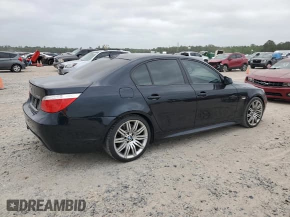 ✅ 2010 BMW 5 Series 550i • VIN: WBANW5C50ACT57345 • Лот: 52147555. Опубликован ранее на Copart с пробегом 118 863 миль. Бесплатный доступ к архиву аукционных продаж из США и подробный отчёт об истории автомобиля на DreamBid. Изображение 3.