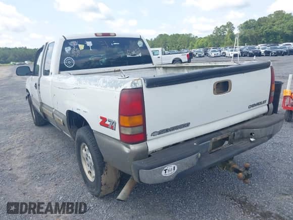 2000 Chevrolet Silverado 1500 LT с VIN 1GCEK19T4YE224325, выставлен на аукционе IAAI как лот 42456031 с пробегом 376 965 миль миль и . История ставок и продаж доступна на DreamBid. Изображение 3.