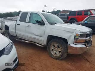 2019 Chevrolet Silverado 1500 LT z VIN 2GCRCPEC8K1140668, wystawiony jako IAAI lot #42362834 z przebiegiem 138 474 mil mil oraz . Historia ofert i sprzedaży dostępna na DreamBid. Obrazek 1.