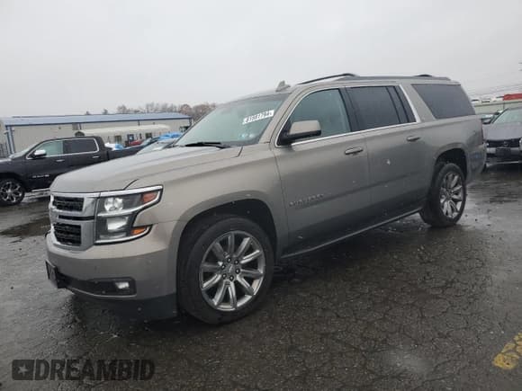 ✅ 2017 Chevrolet Suburban LT • VIN: 1GNSKHKC8HR271959 • Lot: 81591794. Wystawiony na Copart z przebiegiem 148 021 mil. Bezpłatny archiwum sprzedaży aukcyjnych z USA i szczegółowy raport historii pojazdu na DreamBid. Zdjęcie 1.
