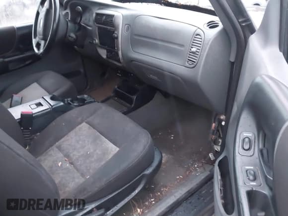 ✅ 2004 Ford Ranger XLT Appearance • VIN: 1FTYR44E84PA67223 • Lot: 43888306. Listed on IAAI with 181,926 mi. Free auction sales archive from the USA and detailed vehicle history report at DreamBid. Image 5.