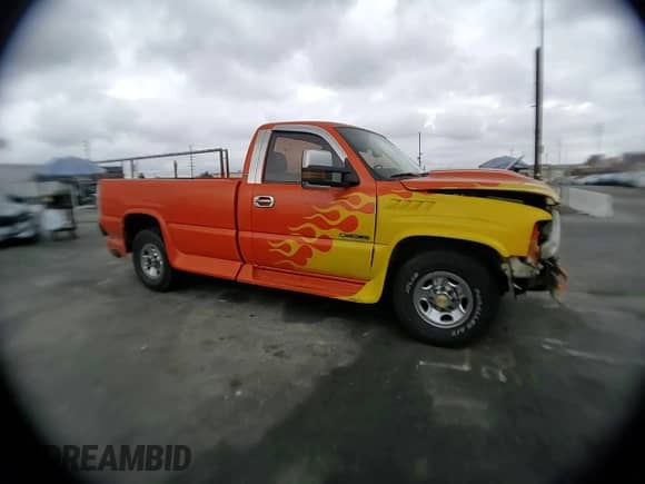 2000 Chevrolet Silverado 2500 LS с VIN 1GCGC24U9YE367069, выставлен на аукционе Copart как лот 81801035 с пробегом 299 034 миль миль и Списание • Salvage title. История ставок и продаж доступна на DreamBid. Изображение 13.