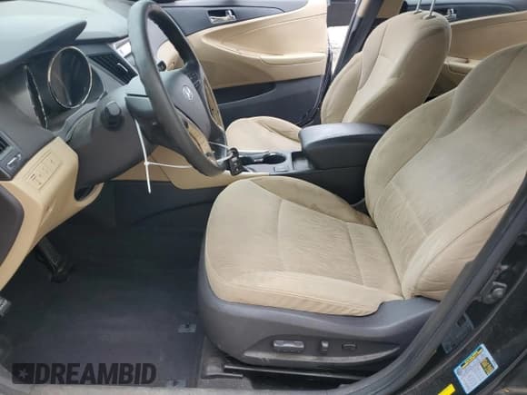 ✅ 2013 Hyundai Sonata GLS • VIN: 5NPEB4AC3DH631169 • Лот: 84614885. Опубликован ранее на Copart с пробегом 107 626 миль. Бесплатный доступ к архиву аукционных продаж из США и подробный отчёт об истории автомобиля на DreamBid. Изображение 7.