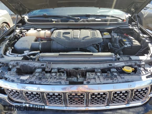 ✅ 2024 Jeep Grand Wagoneer • VIN: 1C4SJSEP6RS112360 • Lot: 90103735. Wystawiony na Copart z przebiegiem 33 758 mil. Bezpłatny archiwum sprzedaży aukcyjnych z USA i szczegółowy raport historii pojazdu na DreamBid. Zdjęcie 12.