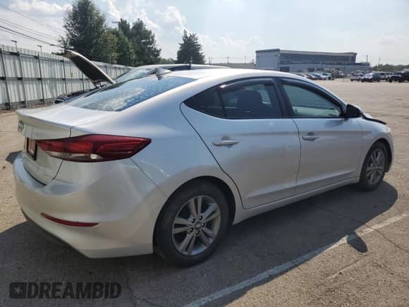 2017 Hyundai Elantra SE z VIN 5NPD84LF7HH187270, wystawiony jako Copart lot #69227885 z przebiegiem 73 485 mil mil oraz Szkoda całkowita • Salvage title. Historia ofert i sprzedaży dostępna na DreamBid. Obrazek 3.