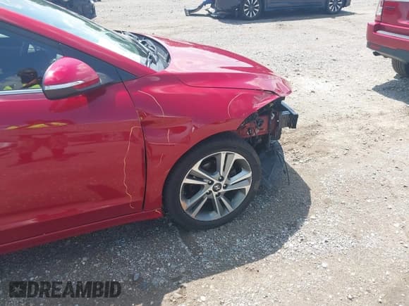 ✅ 2017 Hyundai Elantra SE • VIN: KMHD84LF6HU339606 • Lot: 42833925. Wystawiony na IAAI z przebiegiem 102 444 mil. Bezpłatny archiwum sprzedaży aukcyjnych z USA i szczegółowy raport historii pojazdu na DreamBid. Zdjęcie 19.