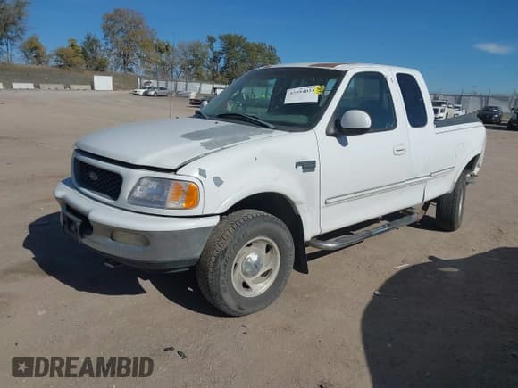 ✅ 1998 Ford F-150 • VIN: 1FTZX18W5WKB33660 • Lot: 43594023. Listed on IAAI with 193,044 mi. Free auction sales archive from the USA and detailed vehicle history report at DreamBid. Image 17.
