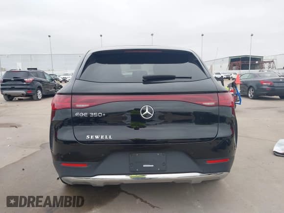 ✅ 2023 Mercedes-Benz EQE 350+ • VIN: 4JGGM2BB9PA013231 • Lot: 41060040. Listed on IAAI with 13,054 mi. Free auction sales archive from the USA and detailed vehicle history report at DreamBid. Image 17.