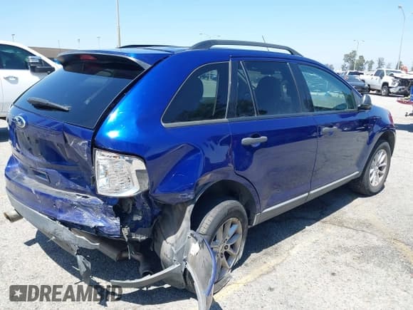 ✅ 2014 Ford Edge SE • VIN: 2FMDK3GC3EBB39697 • Lot: 42304493. Wystawiony na IAAI z przebiegiem 176 412 mil. Bezpłatny archiwum sprzedaży aukcyjnych z USA i szczegółowy raport historii pojazdu na DreamBid. Zdjęcie 4.