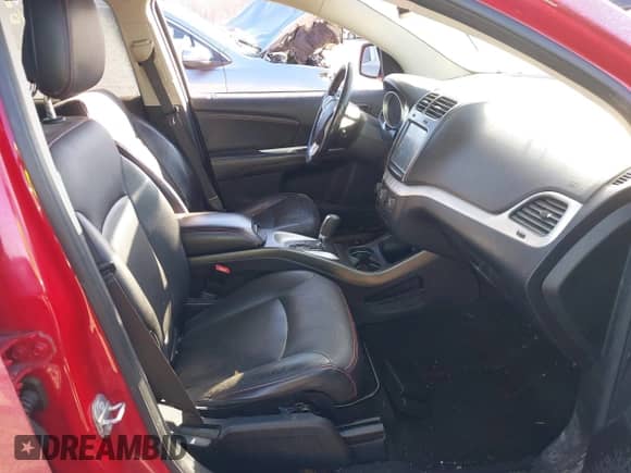 2014 Dodge Journey R/T с VIN 3C4PDDEG8ET304672, выставлен на аукционе IAAI как лот 41292361 с пробегом 121 957 миль миль и . История ставок и продаж доступна на DreamBid. Изображение 5.