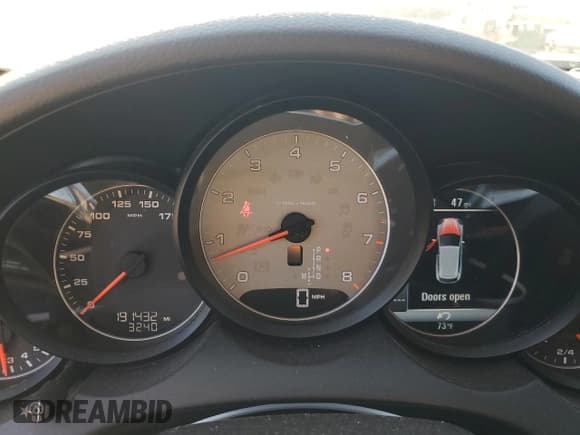 ✅ 2015 Porsche Cayenne S • VIN: WP1AB2A21FLA56920 • Лот: 71067665. Опубликован ранее на Copart с пробегом 191 432 миль. Бесплатный доступ к архиву аукционных продаж из США и подробный отчёт об истории автомобиля на DreamBid. Изображение 9.