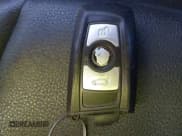 ✅ 2015 BMW 3 Series 328i xDrive • VIN: WBA3B5G59FNS15570 • Lot: 43375696. Wystawiony na IAAI z przebiegiem 92 961 mil. Bezpłatny archiwum sprzedaży aukcyjnych z USA i szczegółowy raport historii pojazdu na DreamBid. Zdjęcie 11.