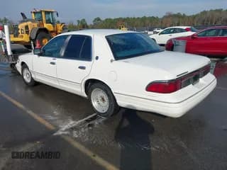 ✅ 1995 Mercury Grand Marquis LS • VIN: 2MELM75W4SX677949 • Lot: 43728062. Wystawiony na IAAI z przebiegiem 234 482 mil. Bezpłatny archiwum sprzedaży aukcyjnych z USA i szczegółowy raport historii pojazdu na DreamBid. Zdjęcie 3.
