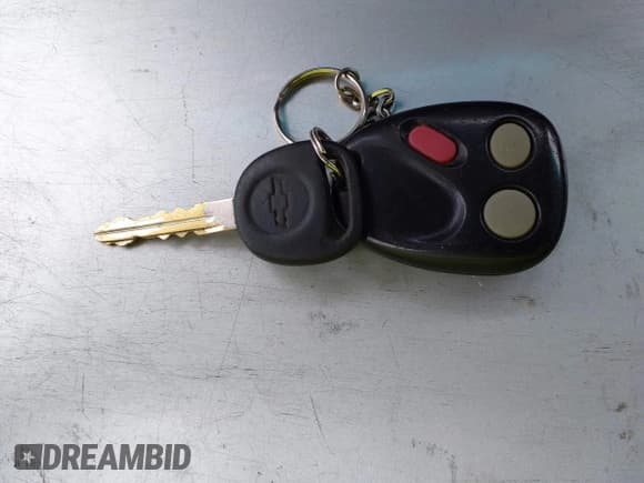 ✅ 2004 Chevrolet Silverado 2500HD LS • VIN: 1GCHK232X4F178622 • Лот: 43741632. Опубликован ранее на IAAI с пробегом 285 124 миль. Бесплатный доступ к архиву аукционных продаж из США и подробный отчёт об истории автомобиля на DreamBid. Изображение 11.