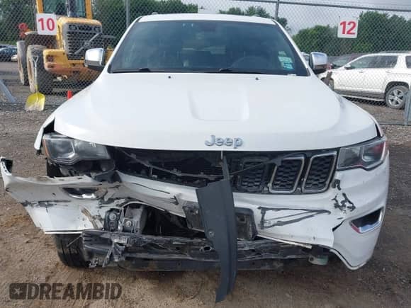 2018 Jeep Grand Cherokee Sterling z VIN 1C4RJFBG1JC489610, wystawiony jako IAAI lot #42689926 z przebiegiem 107 763 mil mil oraz . Historia ofert i sprzedaży dostępna na DreamBid. Obrazek 6.