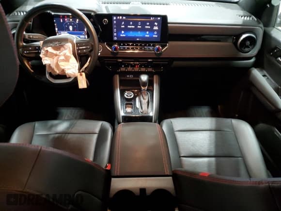 ✅ 2023 Chevrolet Colorado 4WD Z71 • VIN: 1GCPTDEK9P1142262 • Lot: 92081335. Listed on Copart with 46,059 mi. Free auction sales archive from the USA and detailed vehicle history report at DreamBid. Image 8.