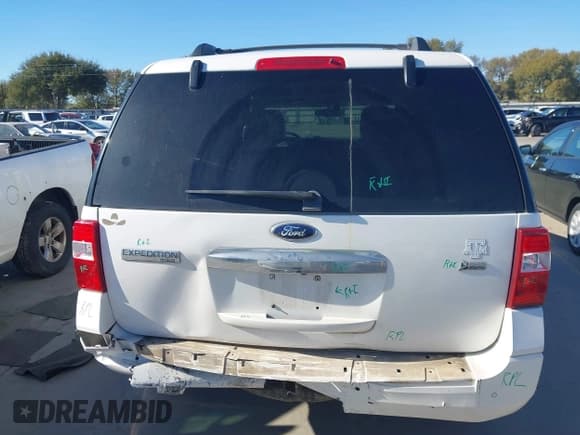 ✅ 2014 Ford Expedition Limited • VIN: 1FMJU1K50EEF07512 • Лот: 43630469. Опубликован ранее на IAAI с пробегом 211 183 миль. Бесплатный доступ к архиву аукционных продаж из США и подробный отчёт об истории автомобиля на DreamBid. Изображение 16.