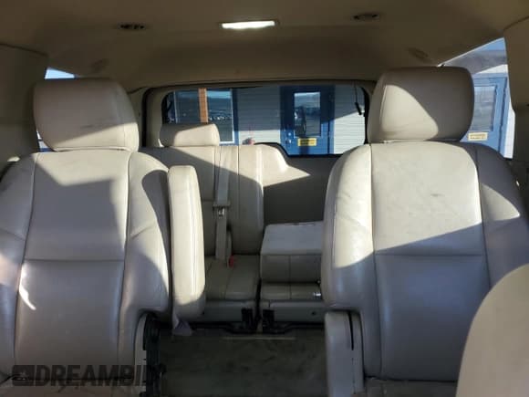 ✅ 2012 Cadillac Escalade Luxury • VIN: 1GYS4BEF4CR122456 • Lot: 87407225. Wystawiony na Copart z przebiegiem 166 230 mil. Bezpłatny archiwum sprzedaży aukcyjnych z USA i szczegółowy raport historii pojazdu na DreamBid. Zdjęcie 10.