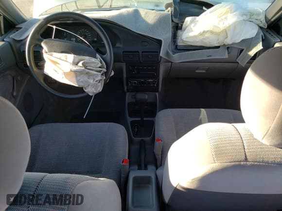 ✅ 1995 Ford Escort LX • VIN: 3FASP13J0SR159107 • Lot: 76715394. Listed on Copart with 353,430 mi. Free auction sales archive from the USA and detailed vehicle history report at DreamBid. Image 8.