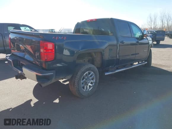✅ 2018 Chevrolet Silverado 2500HD LT • VIN: 1GC1KVEG3JF231734 • Лот: 41511956. Опубликован ранее на IAAI с пробегом Не указан. Бесплатный доступ к архиву аукционных продаж из США и подробный отчёт об истории автомобиля на DreamBid. Изображение 4.