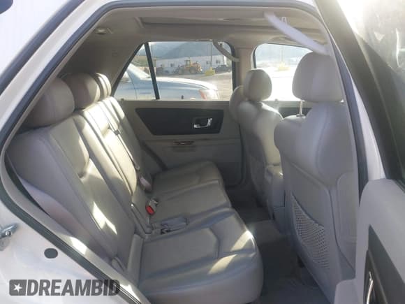 ✅ 2005 Cadillac SRX • VIN: 1GYEE637750176080 • Лот: 43733118. Опубликован ранее на IAAI с пробегом 146 614 миль. Бесплатный доступ к архиву аукционных продаж из США и подробный отчёт об истории автомобиля на DreamBid. Изображение 8.