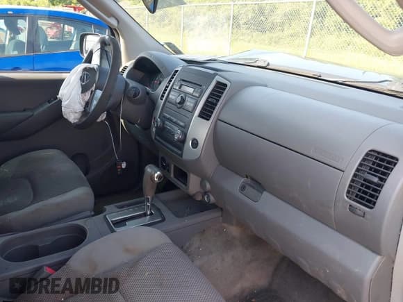 ✅ 2010 Nissan Frontier SE • VIN: 1N6AD0ER7AC430752 • Lot: 42388224. Listed on IAAI with 196,042 mi. Free auction sales archive from the USA and detailed vehicle history report at DreamBid. Image 5.