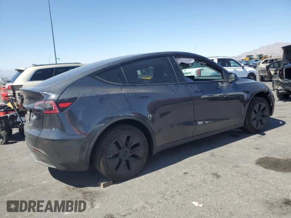 ✅ 2025 Tesla Model Y Long Range • VIN: 7SAYGDED2SF266130 • Lot: 80688045. Wystawiony na Copart z przebiegiem 7 556 mil. Bezpłatny archiwum sprzedaży aukcyjnych z USA i szczegółowy raport historii pojazdu na DreamBid. Zdjęcie 3.